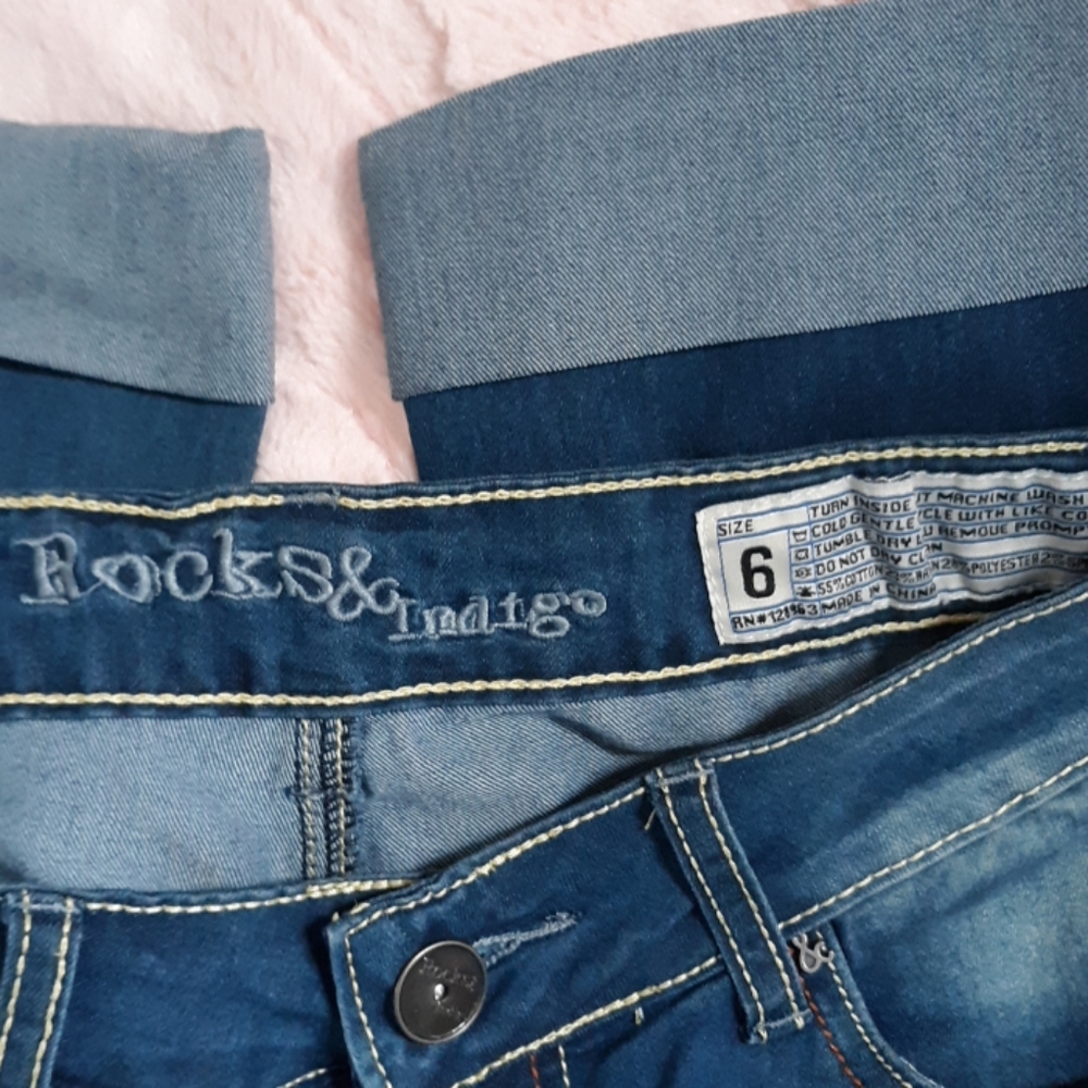 2/$20 Rocks & indigo crops - Picture 3 of 7